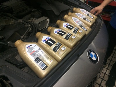 深圳壹捷汽车服务 宝马530Li保养作业全流程详解